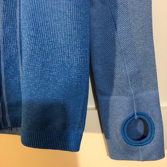 Ivivva blue sports long sleeve - Picture 3 of 5
